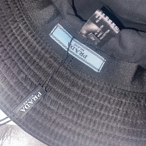 100% AUTHENTIC NEW PRADA NYLON TRIANGLE BUCKET HAT - Picture 2 of 4
